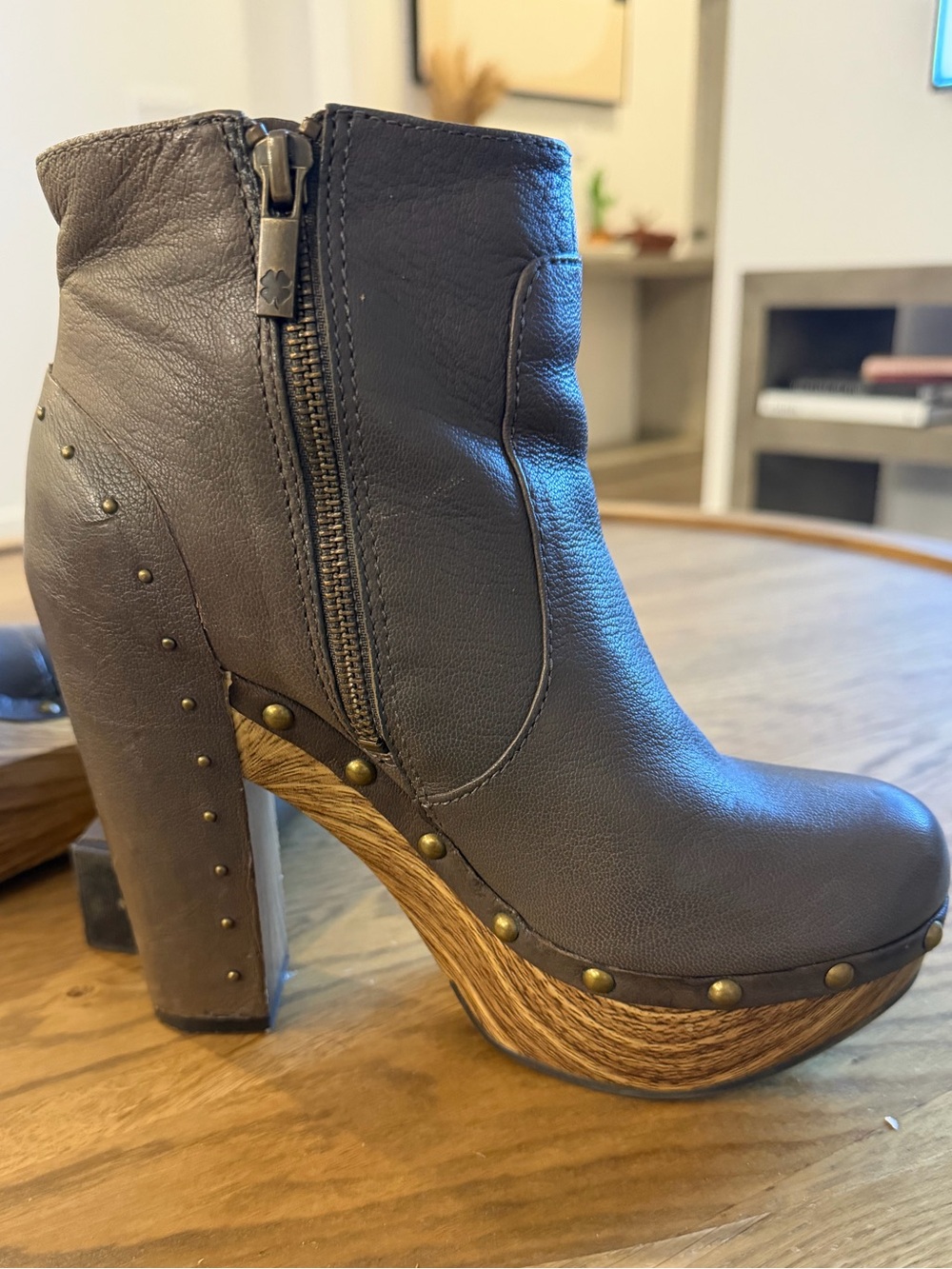 Lucky Brand Brown Terrace Studded Platform Ankle Booties Size 6.5